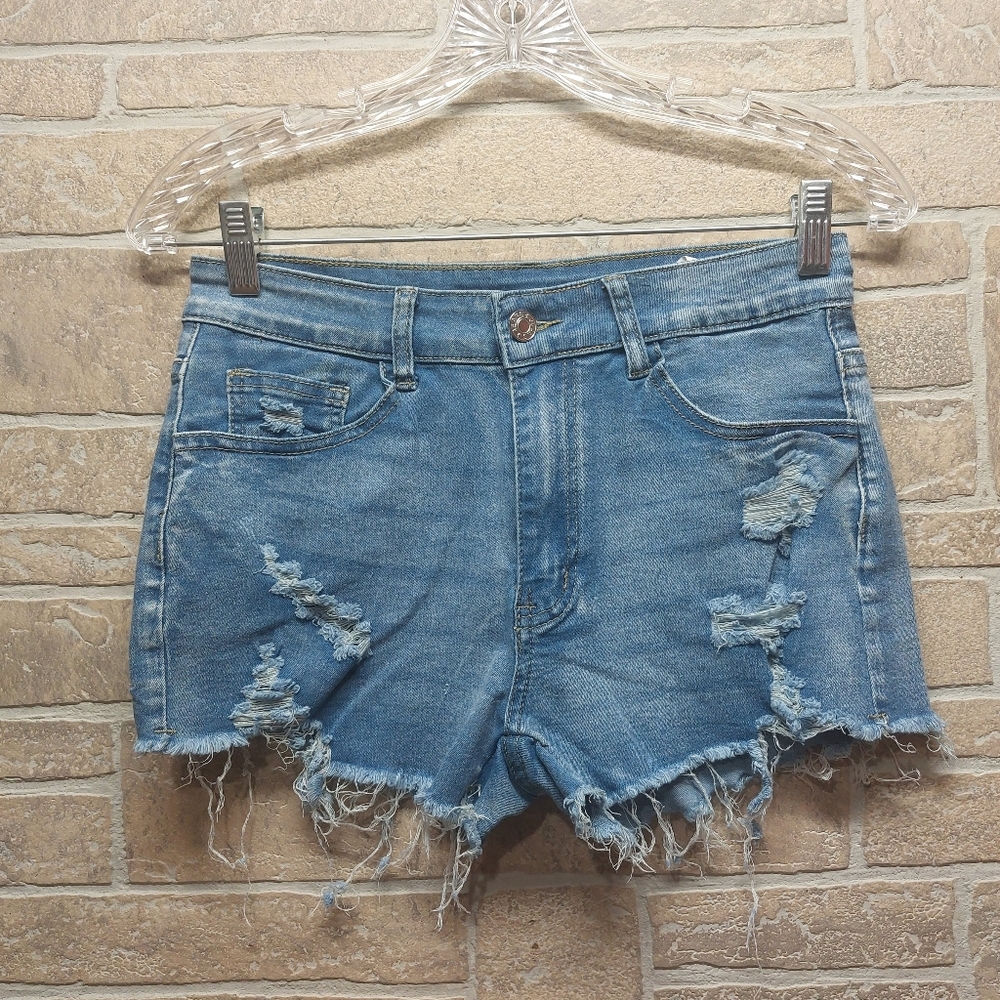 Shein denim distressed jean shorts size Medium 6 NWOT!